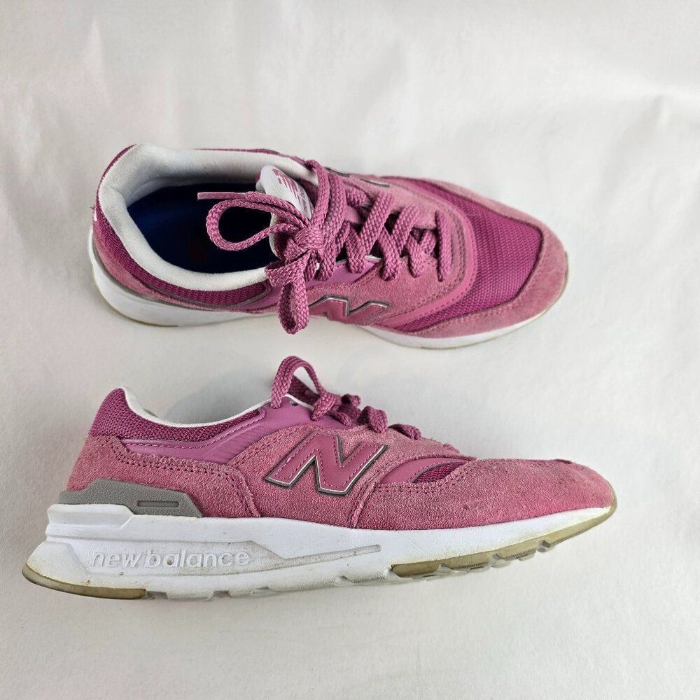 New Balance 997H Womens 7.5 Pink Suede Running Lifestyle Sneakers Shoes
